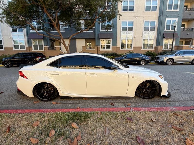 Lexus IS 250 RWD 2015