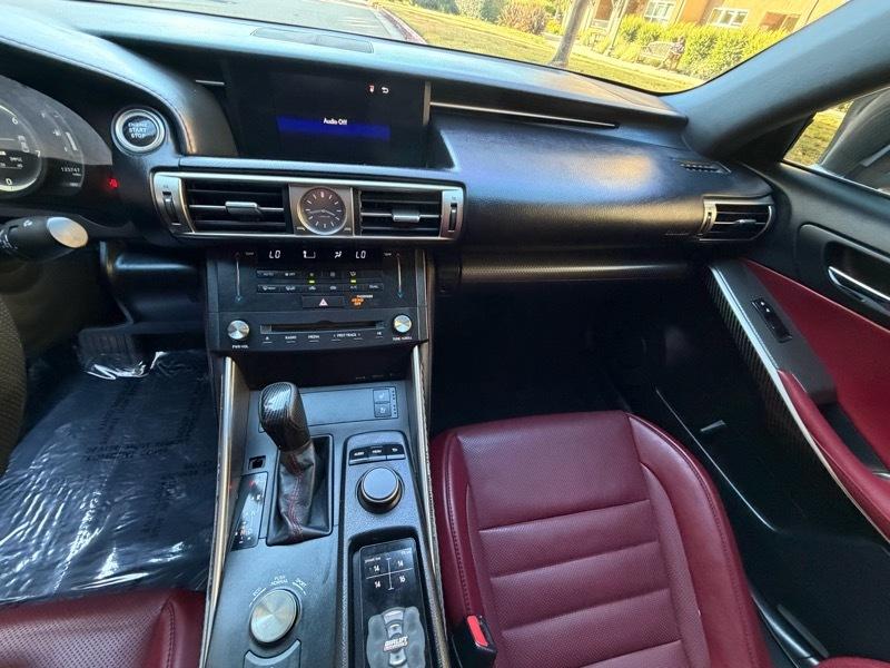 Lexus IS 250 RWD 2015