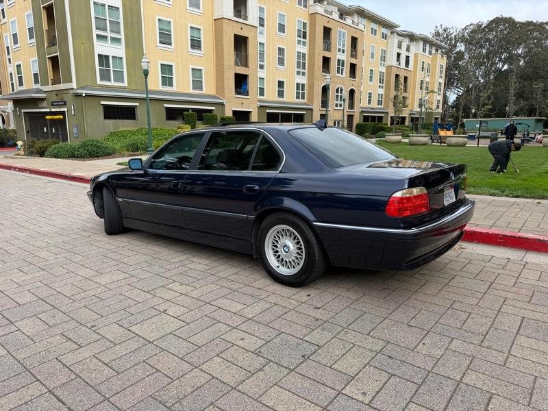 BMW 7-Series 740iL 2001