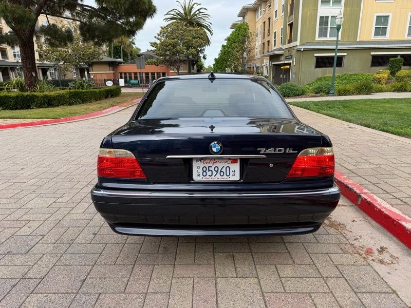 BMW 7-Series 740iL 2001