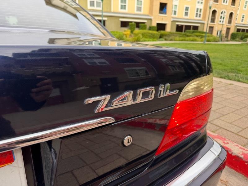 BMW 7-Series 740iL 2001