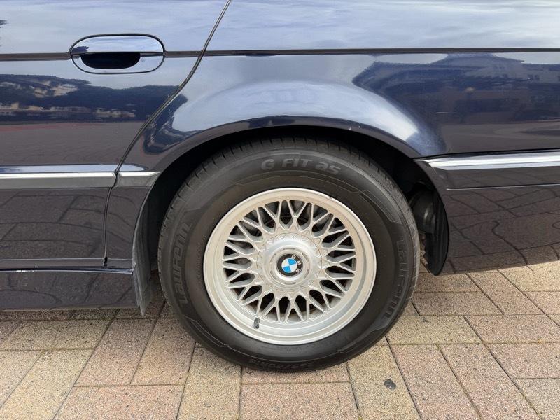 BMW 7-Series 740iL 2001