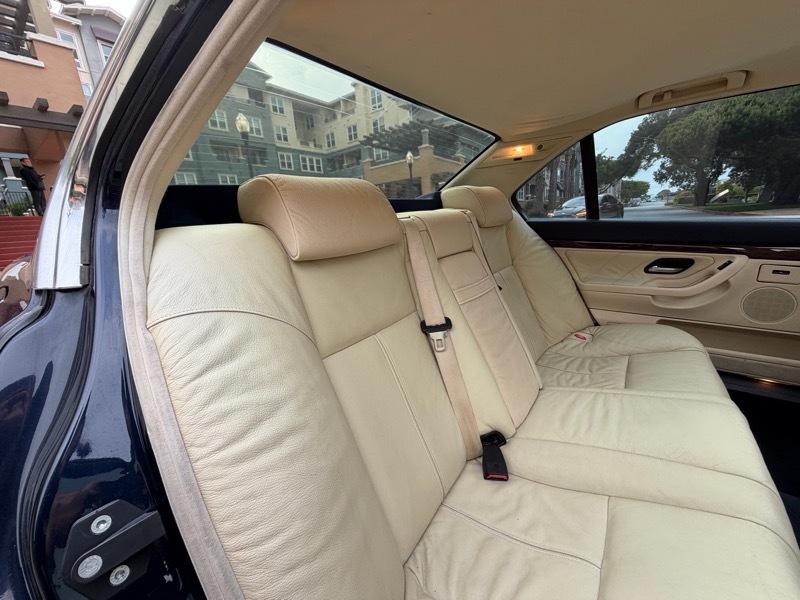 BMW 7-Series 740iL 2001