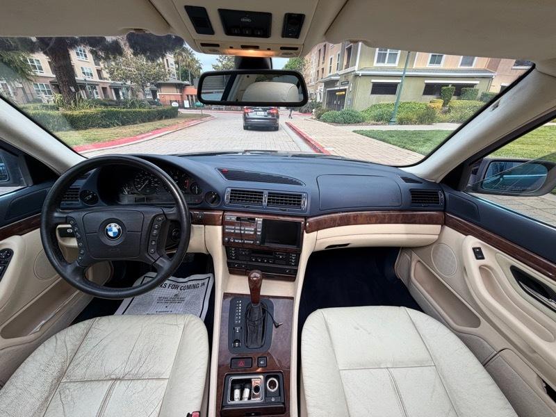 BMW 7-Series 740iL 2001