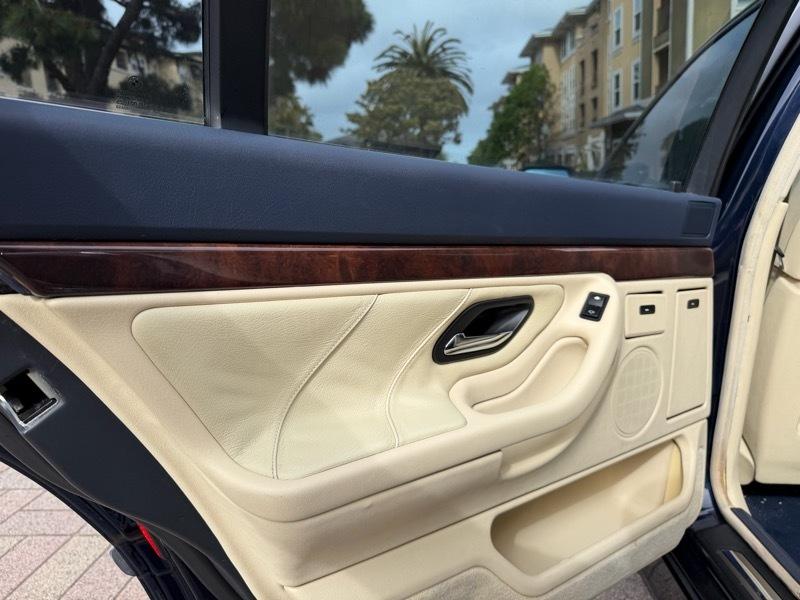 BMW 7-Series 740iL 2001