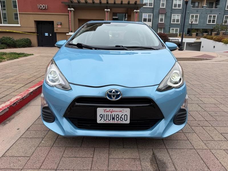 Toyota Prius c Two 2016