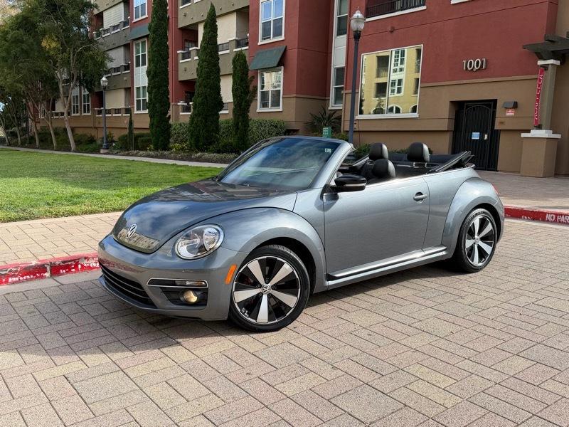 Volkswagen Beetle 2.0T Turbo Convertible 2013