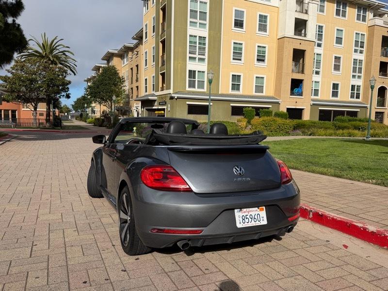 Volkswagen Beetle 2.0T Turbo Convertible 2013