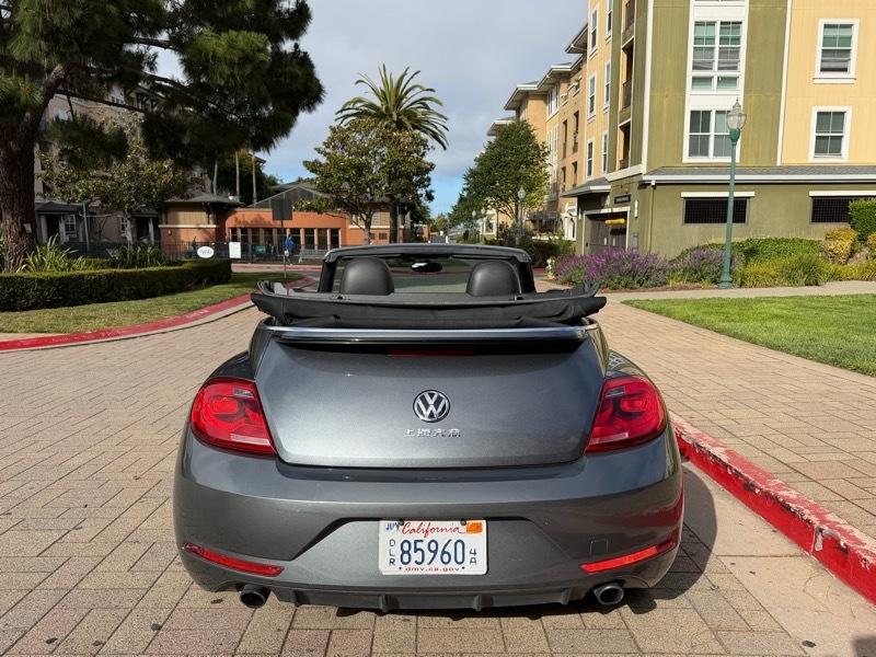 Volkswagen Beetle 2.0T Turbo Convertible 2013