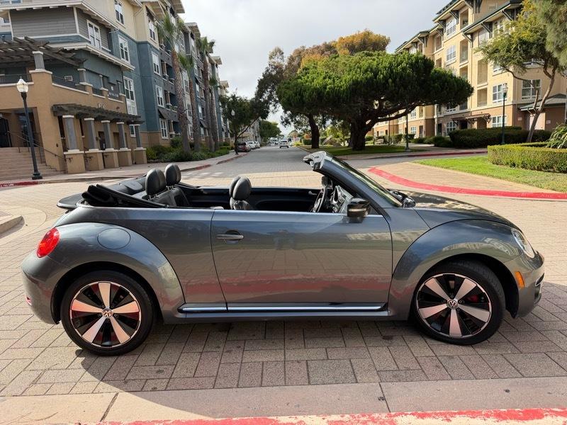 Volkswagen Beetle 2.0T Turbo Convertible 2013