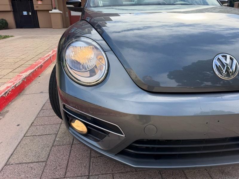 Volkswagen Beetle 2.0T Turbo Convertible 2013