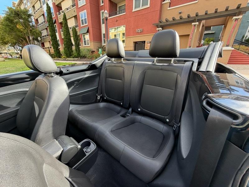 Volkswagen Beetle 2.0T Turbo Convertible 2013