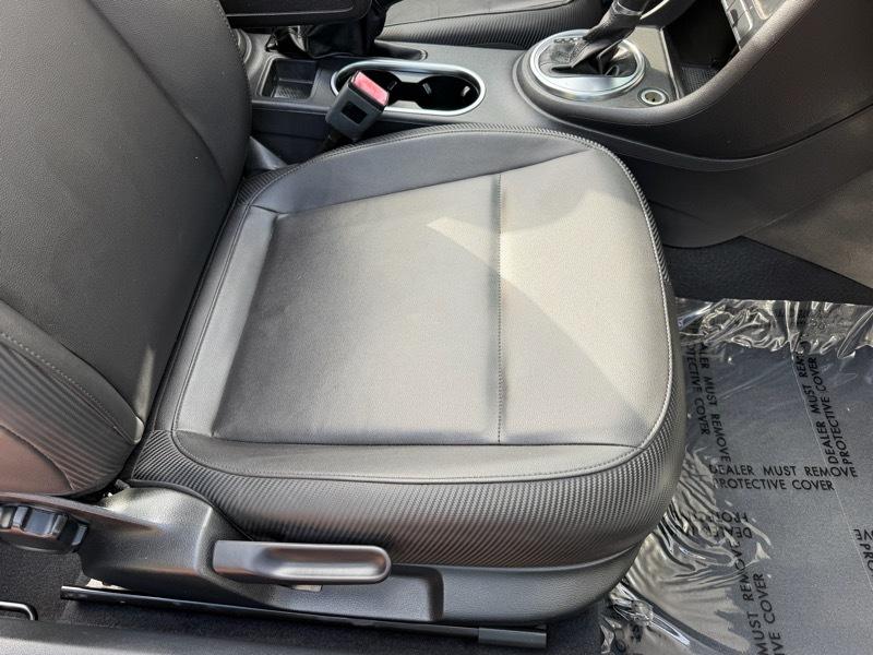 Volkswagen Beetle 2.0T Turbo Convertible 2013