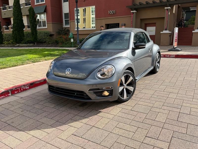 Volkswagen Beetle 2.0T Turbo Convertible 2013