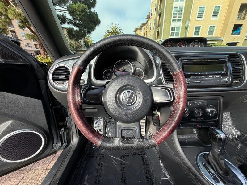 Volkswagen Beetle 2.0T Turbo Convertible 2013