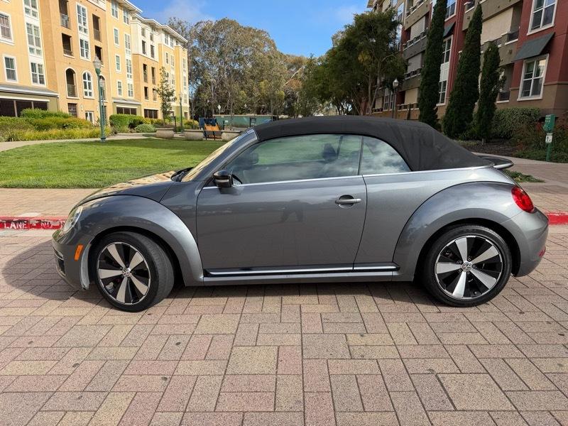 Volkswagen Beetle 2.0T Turbo Convertible 2013