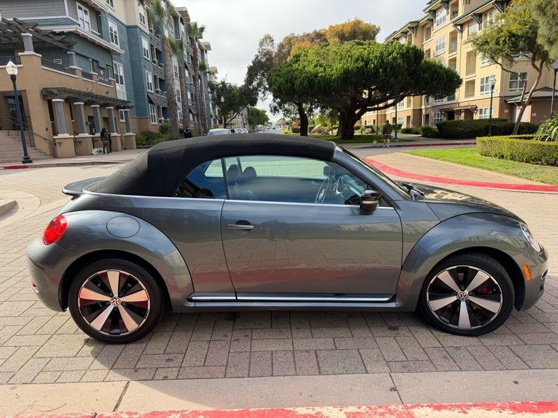 Volkswagen Beetle 2.0T Turbo Convertible 2013
