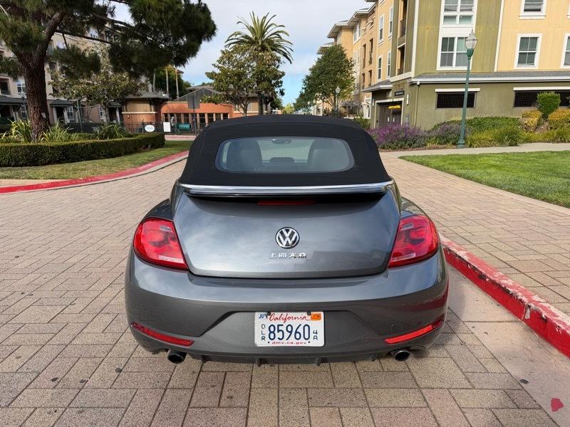 Volkswagen Beetle 2.0T Turbo Convertible 2013