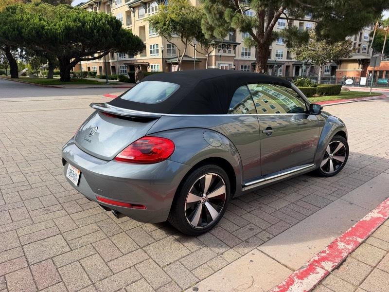 Volkswagen Beetle 2.0T Turbo Convertible 2013
