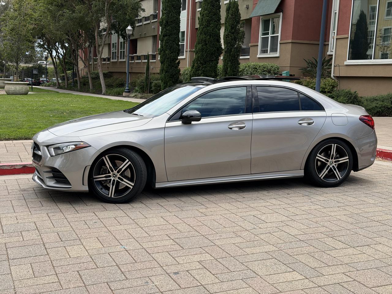Mercedes-Benz A-Class A 220 4MATIC Sedan 2019