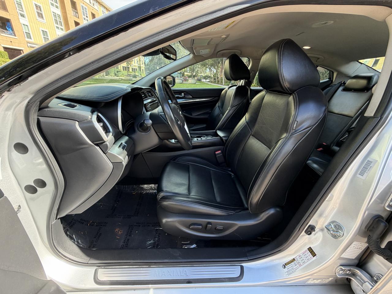 Nissan Maxima 3.5 SV 2022