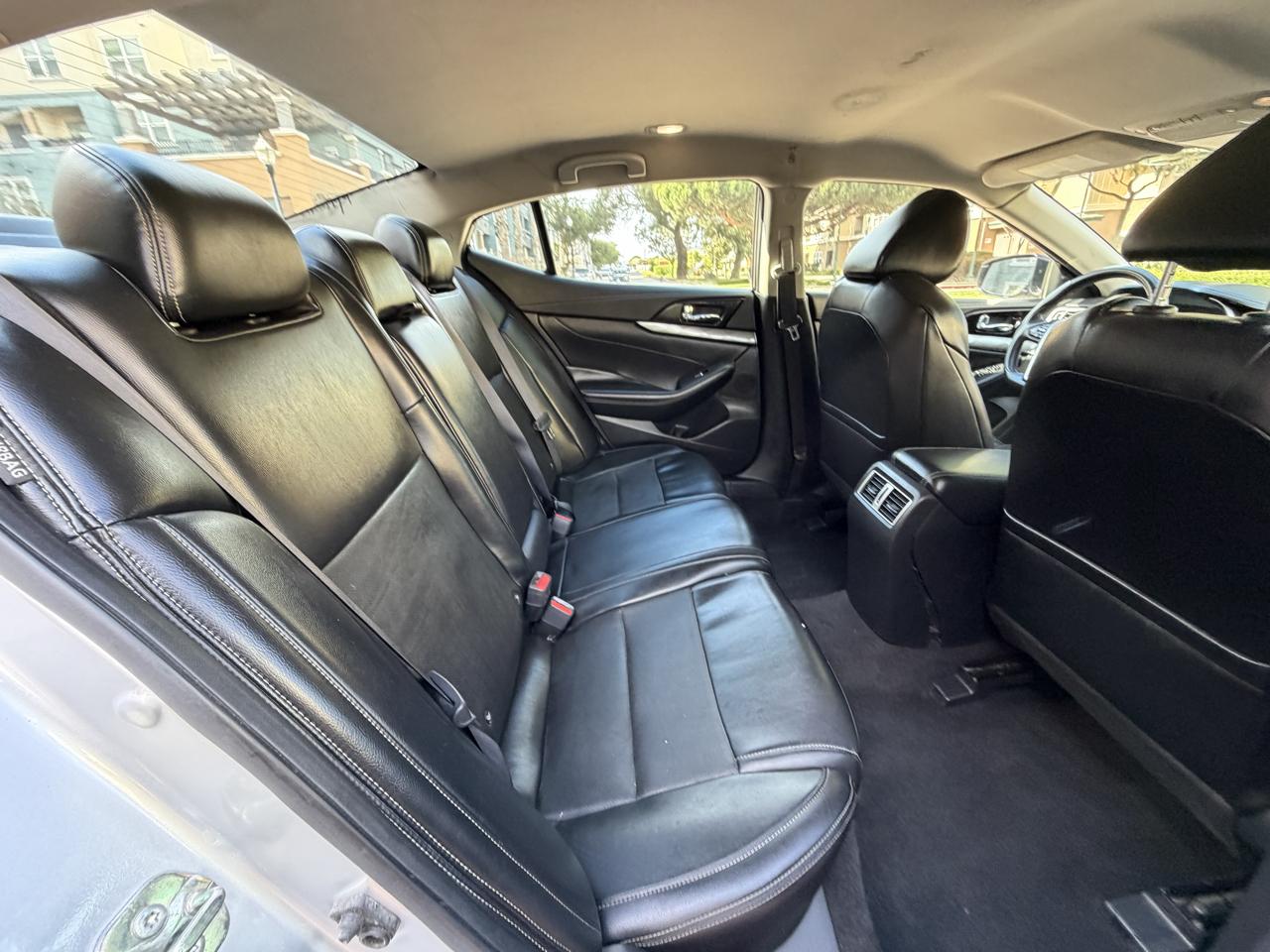 Nissan Maxima 3.5 SV 2022