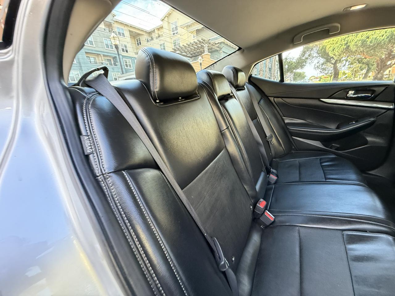 Nissan Maxima 3.5 SV 2022