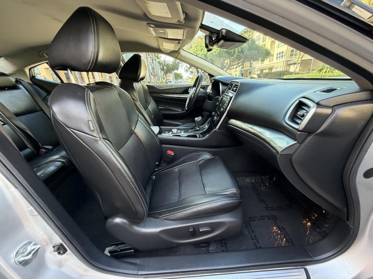 Nissan Maxima 3.5 SV 2022