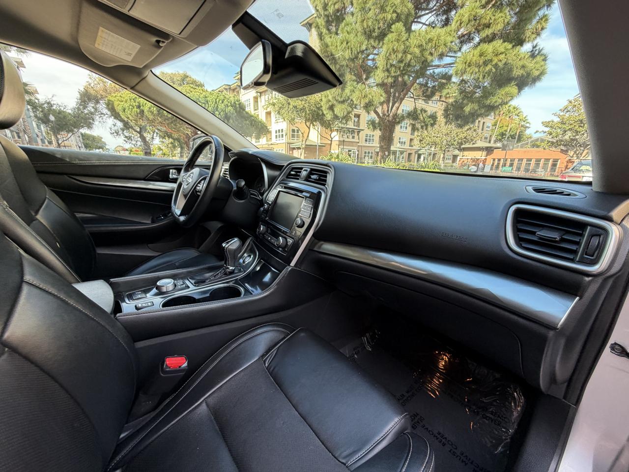 Nissan Maxima 3.5 SV 2022