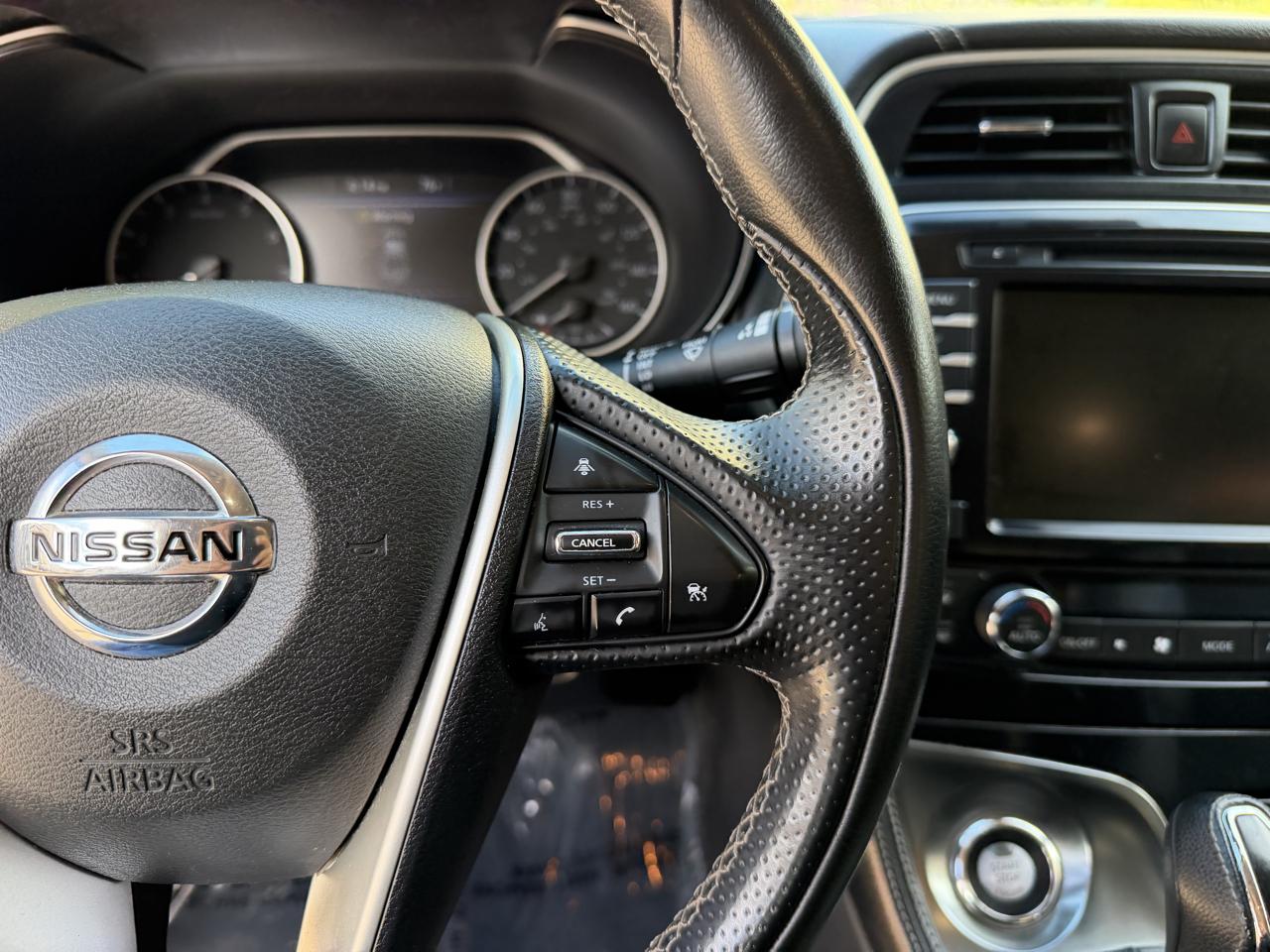 Nissan Maxima 3.5 SV 2022