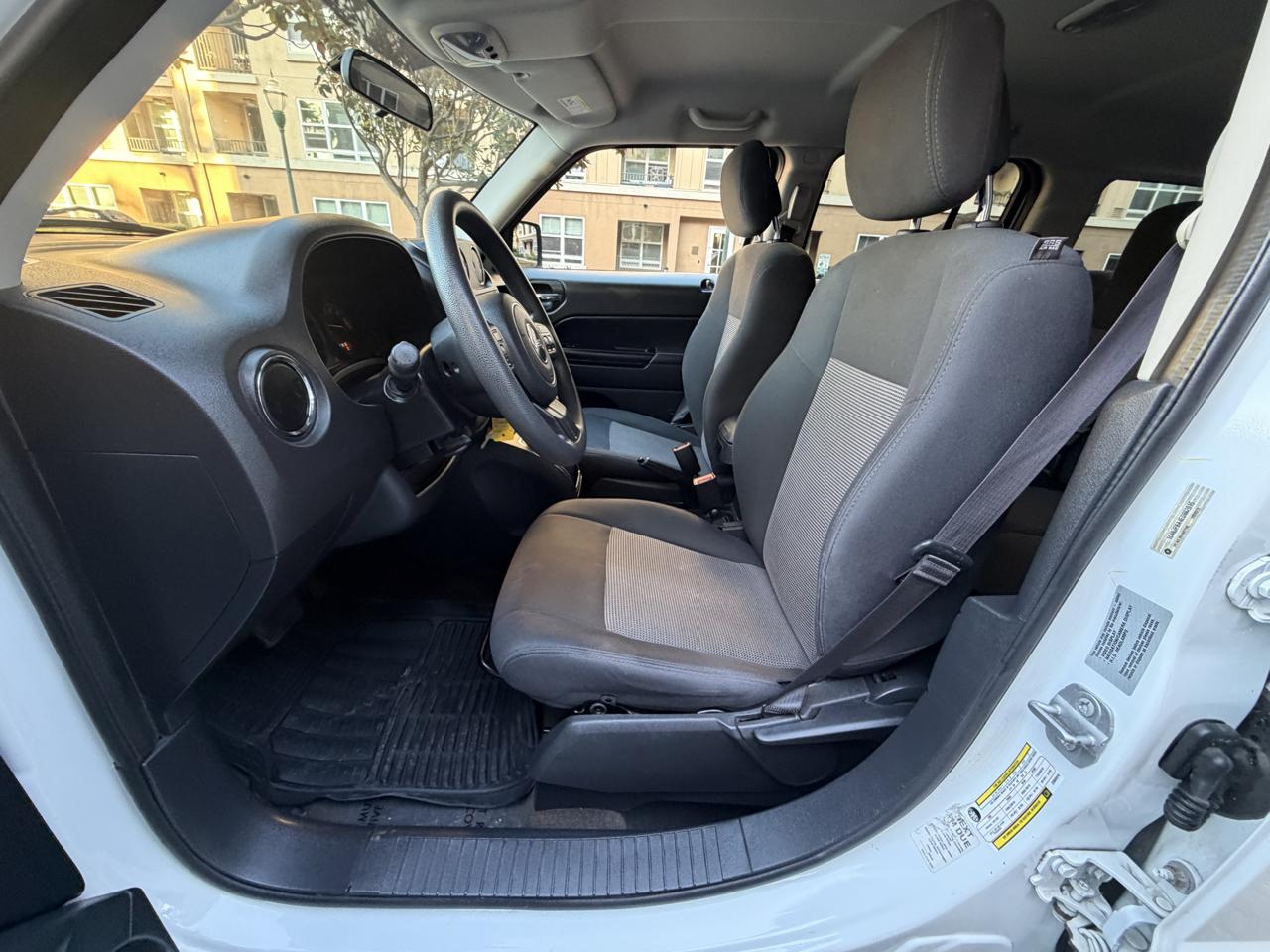 Jeep Patriot Sport 2WD 2014