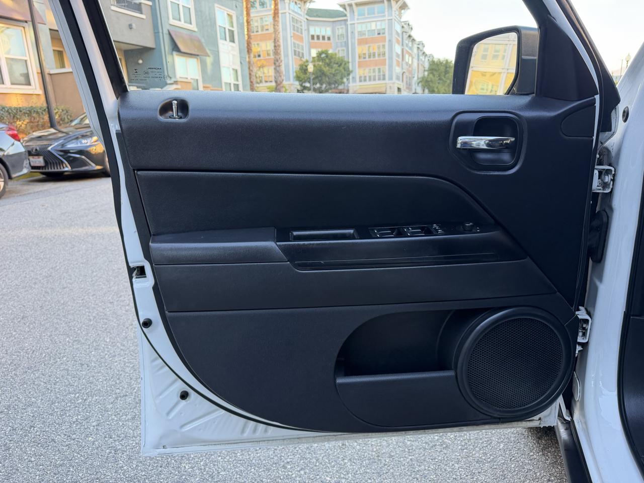 Jeep Patriot Sport 2WD 2014