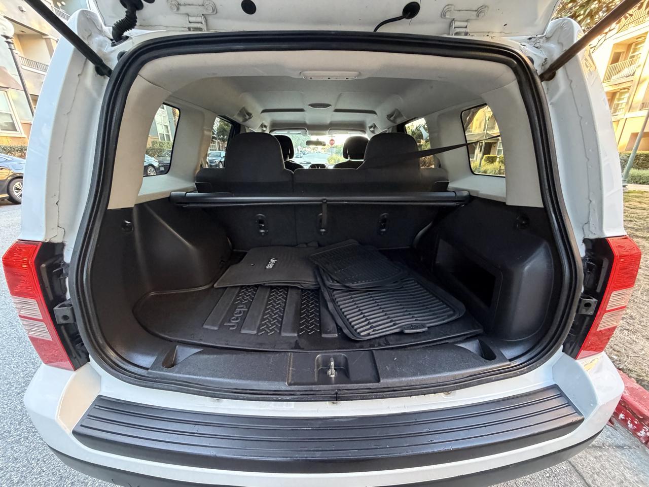 Jeep Patriot Sport 2WD 2014