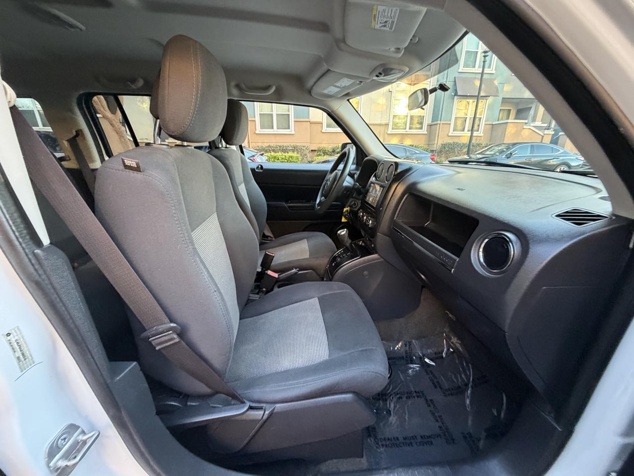 Jeep Patriot Sport 2WD 2014
