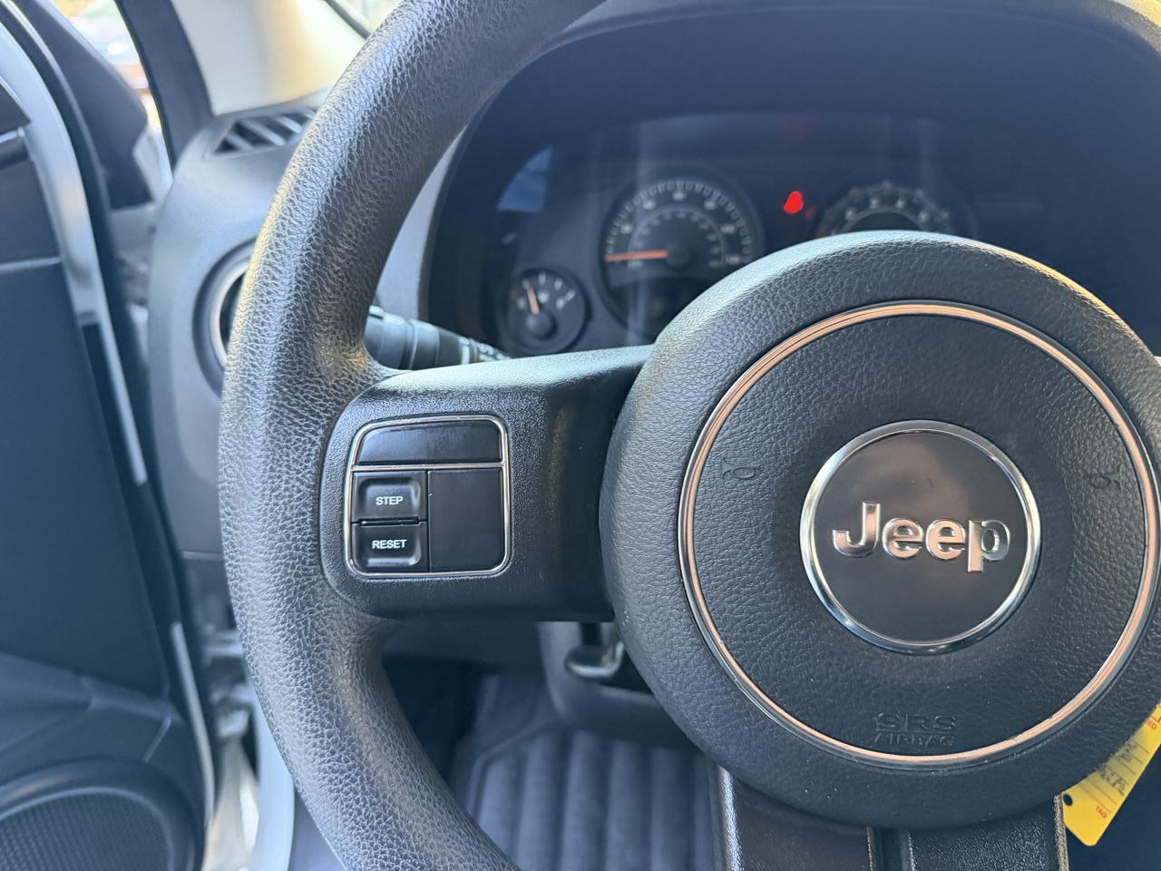 Jeep Patriot Sport 2WD 2014