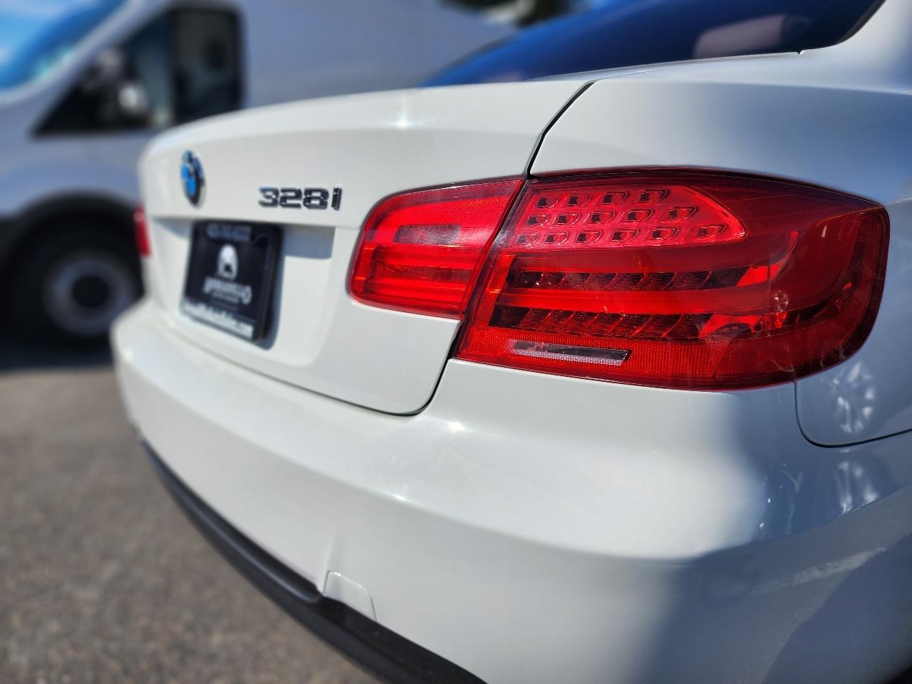 BMW 3 Series 328i Coupe 2011
