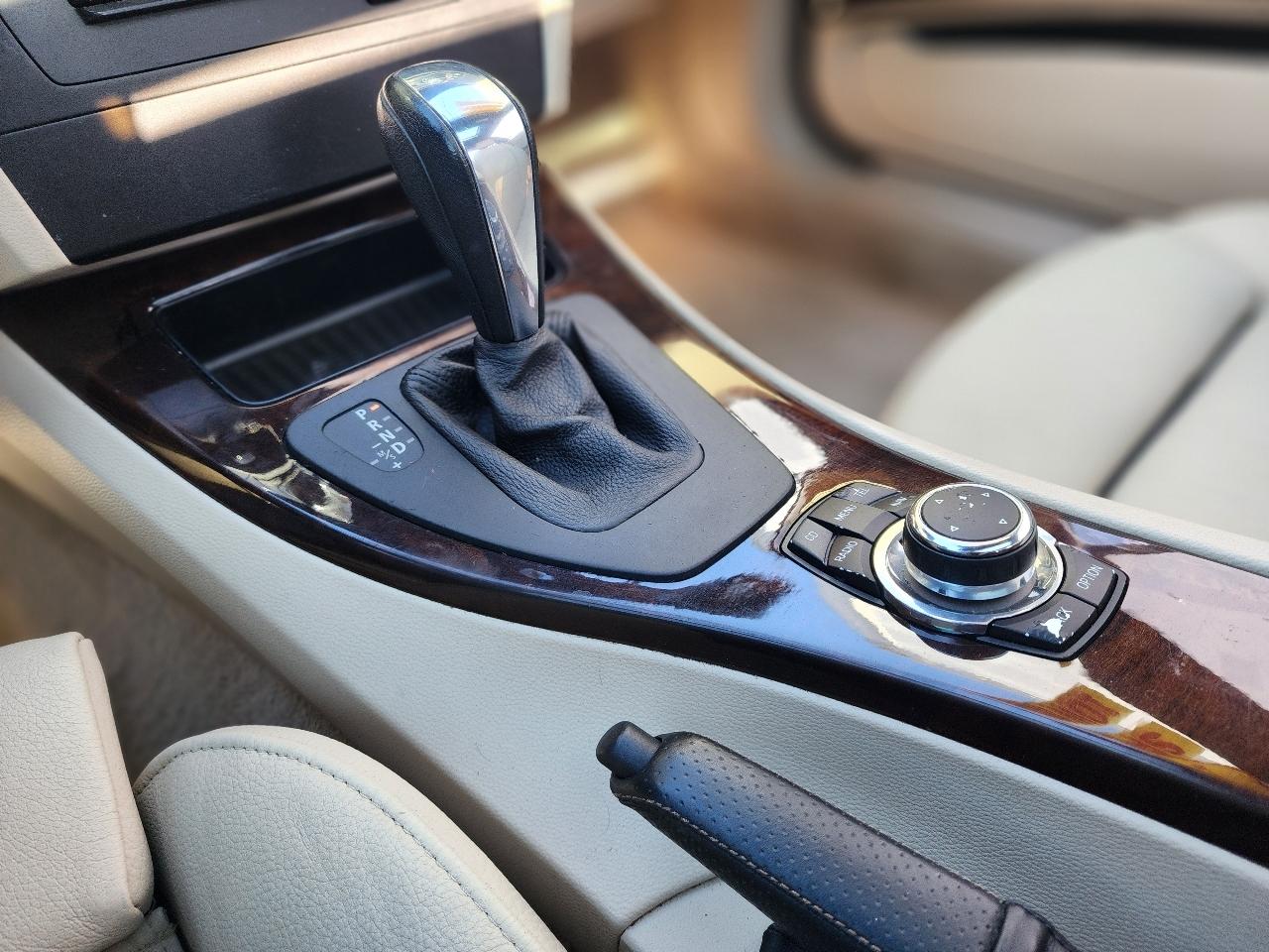 BMW 3 Series 328i Coupe 2011