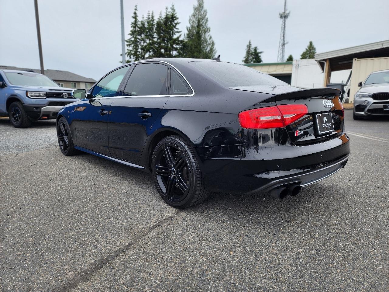Audi S4 Premium Plus quattro 2013