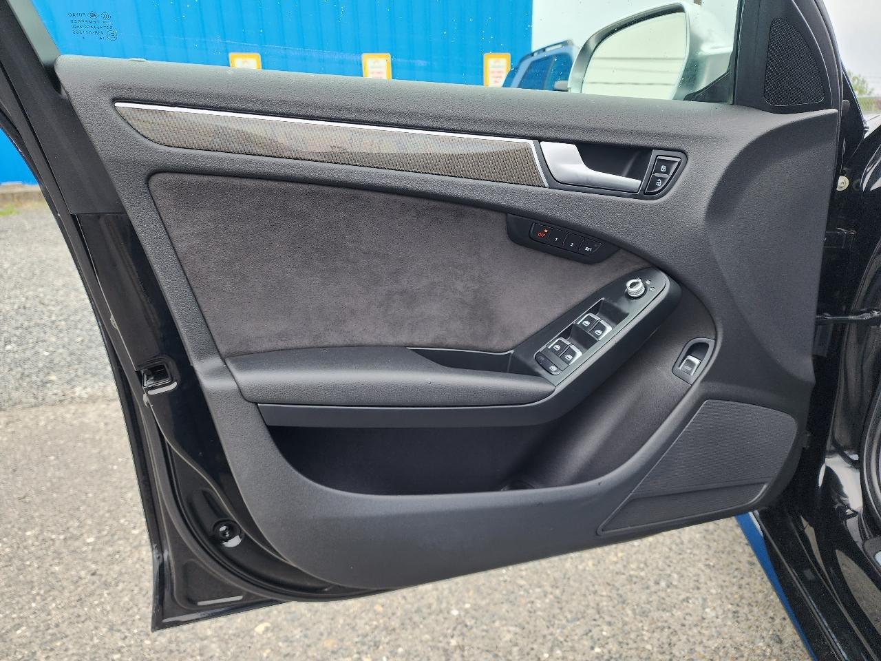 Audi S4 Premium Plus quattro 2013