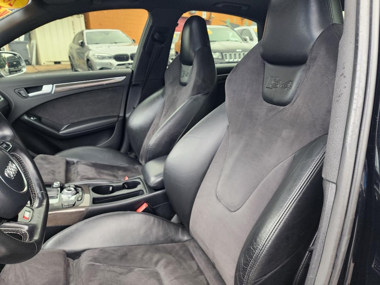Audi S4 Premium Plus quattro 2013