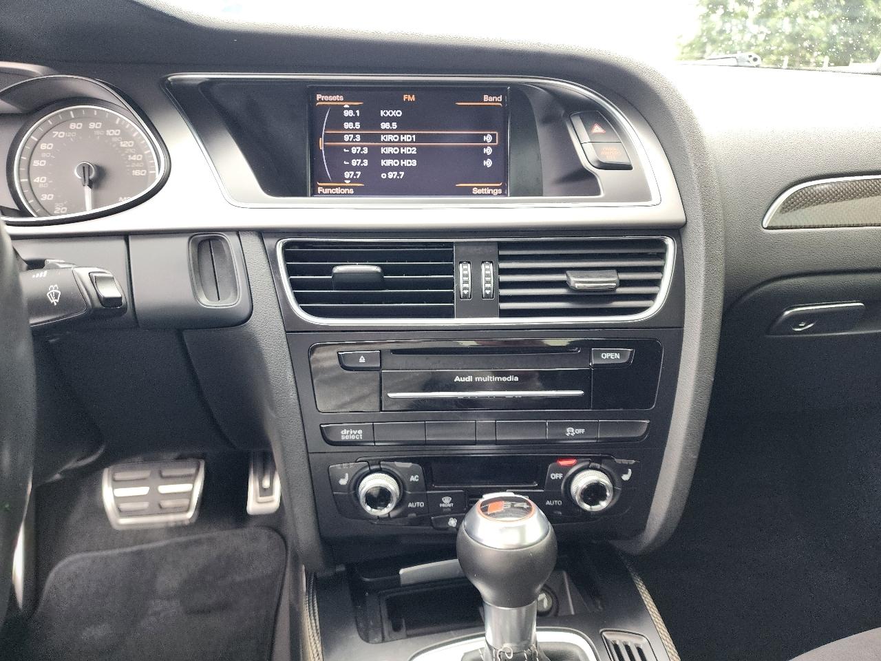 Audi S4 Premium Plus quattro 2013