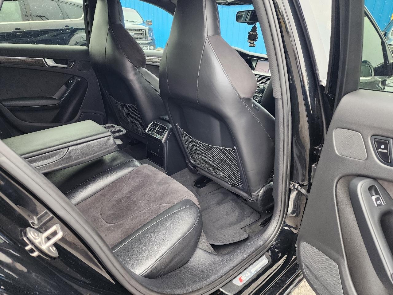 Audi S4 Premium Plus quattro 2013