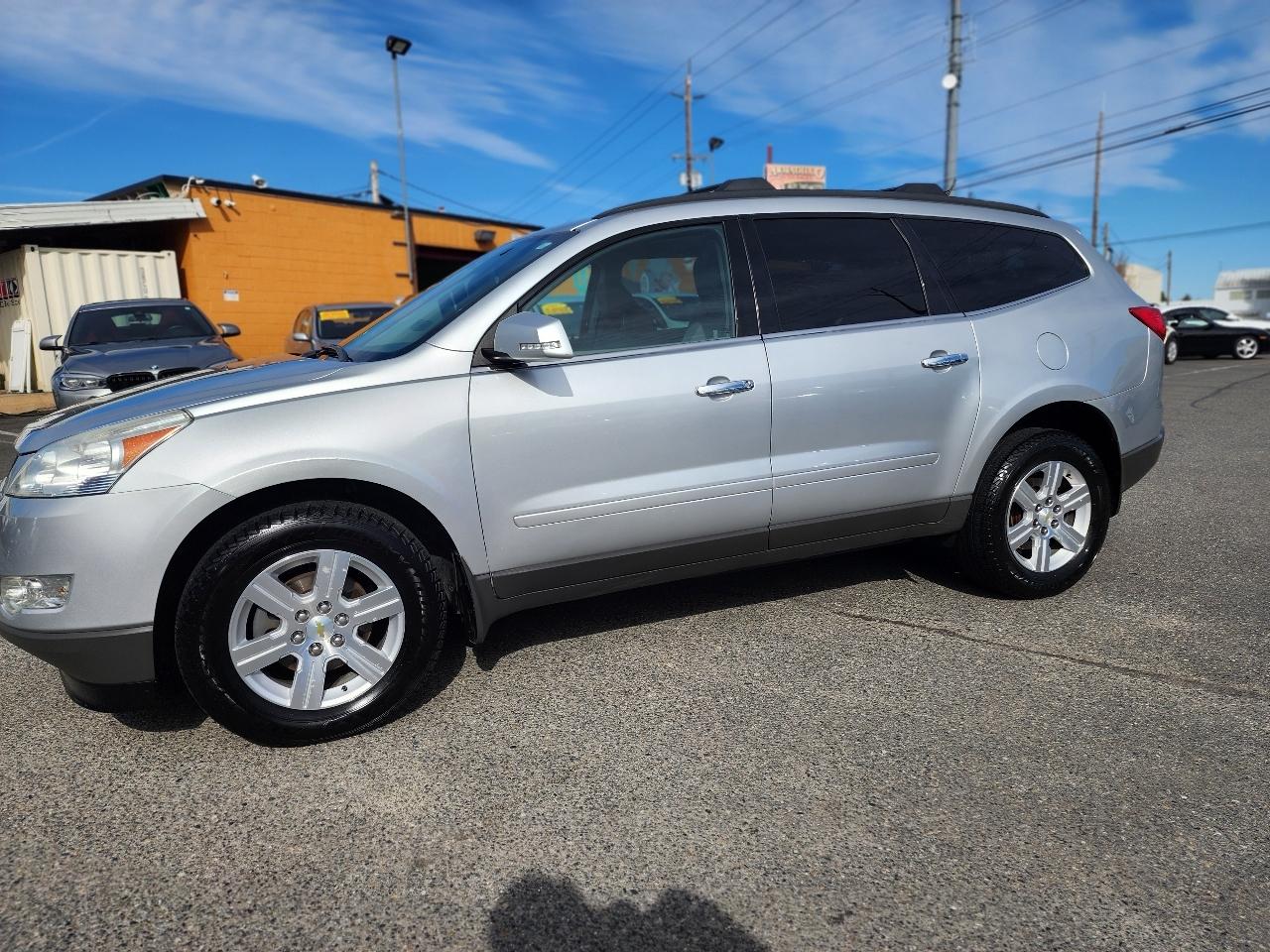 Chevrolet Traverse LT AWD 2012