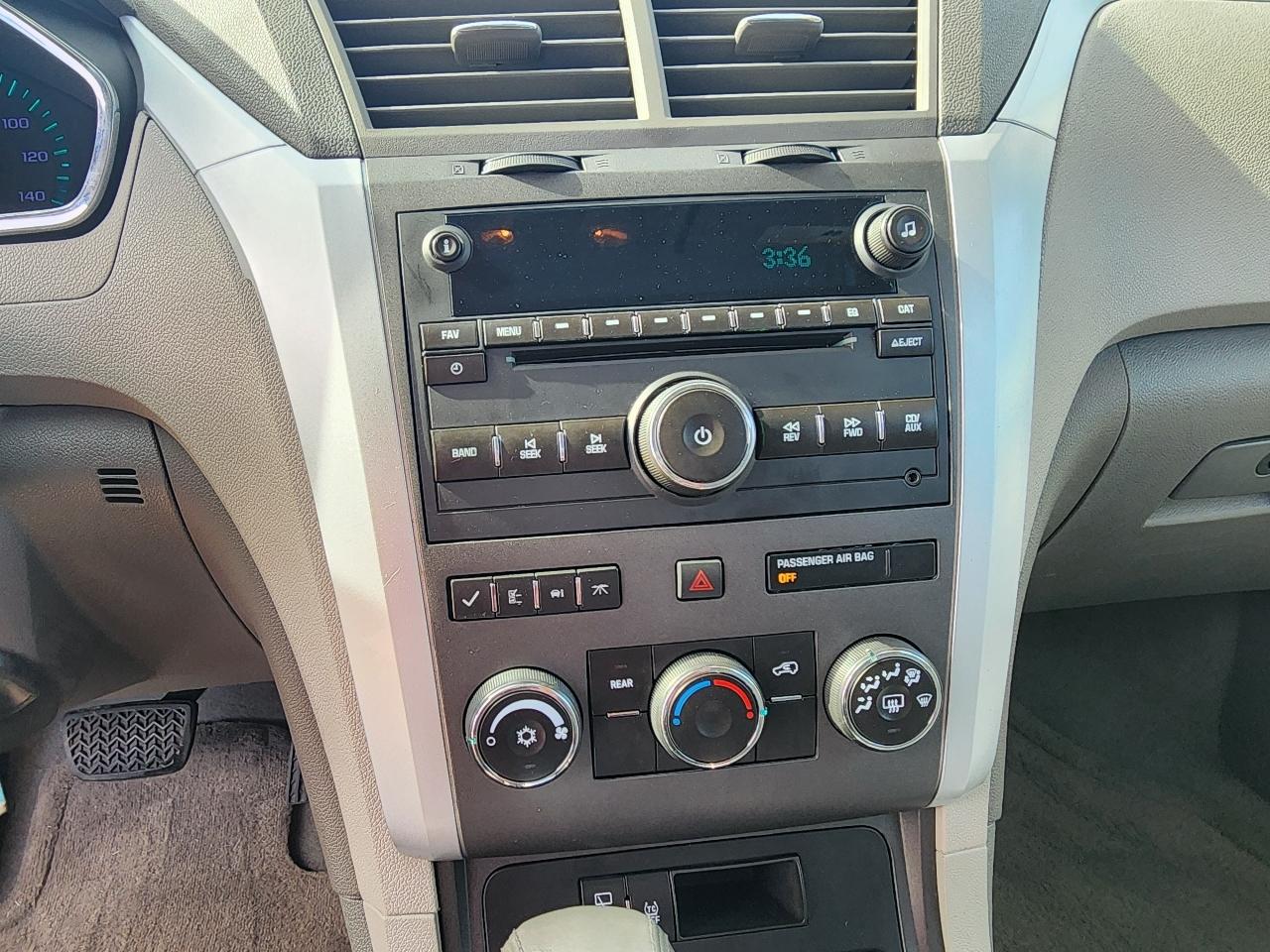 Chevrolet Traverse LT AWD 2012