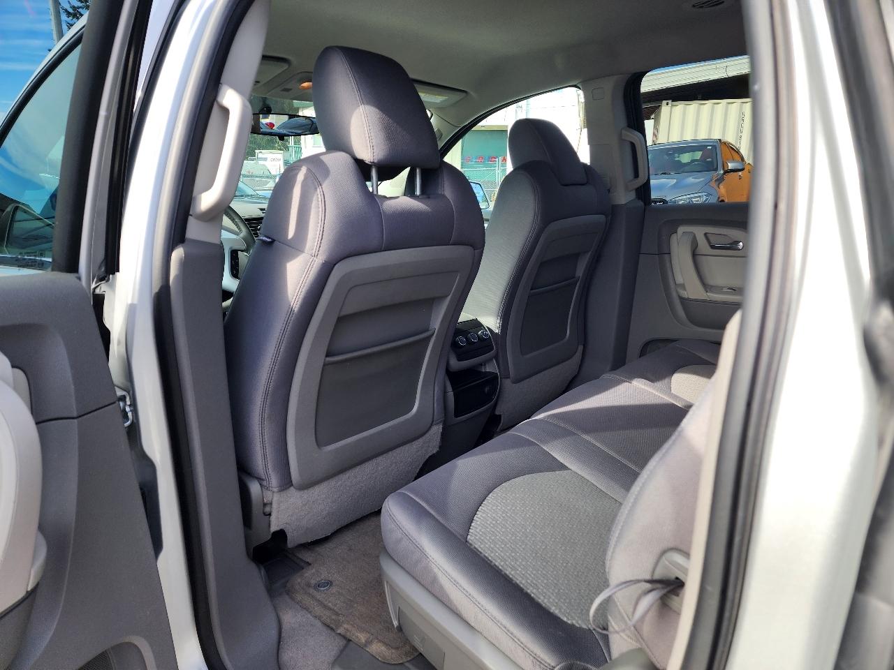 Chevrolet Traverse LT AWD 2012