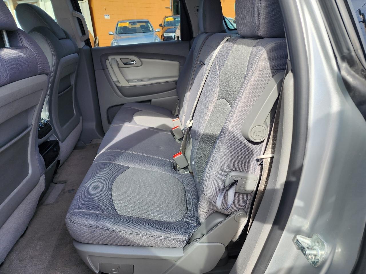 Chevrolet Traverse LT AWD 2012