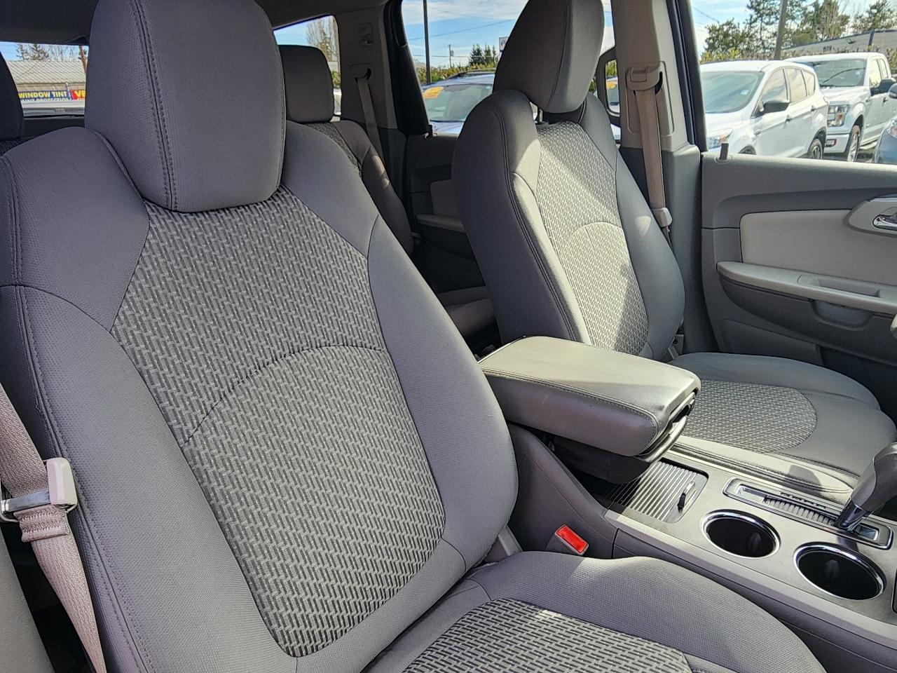 Chevrolet Traverse LT AWD 2012