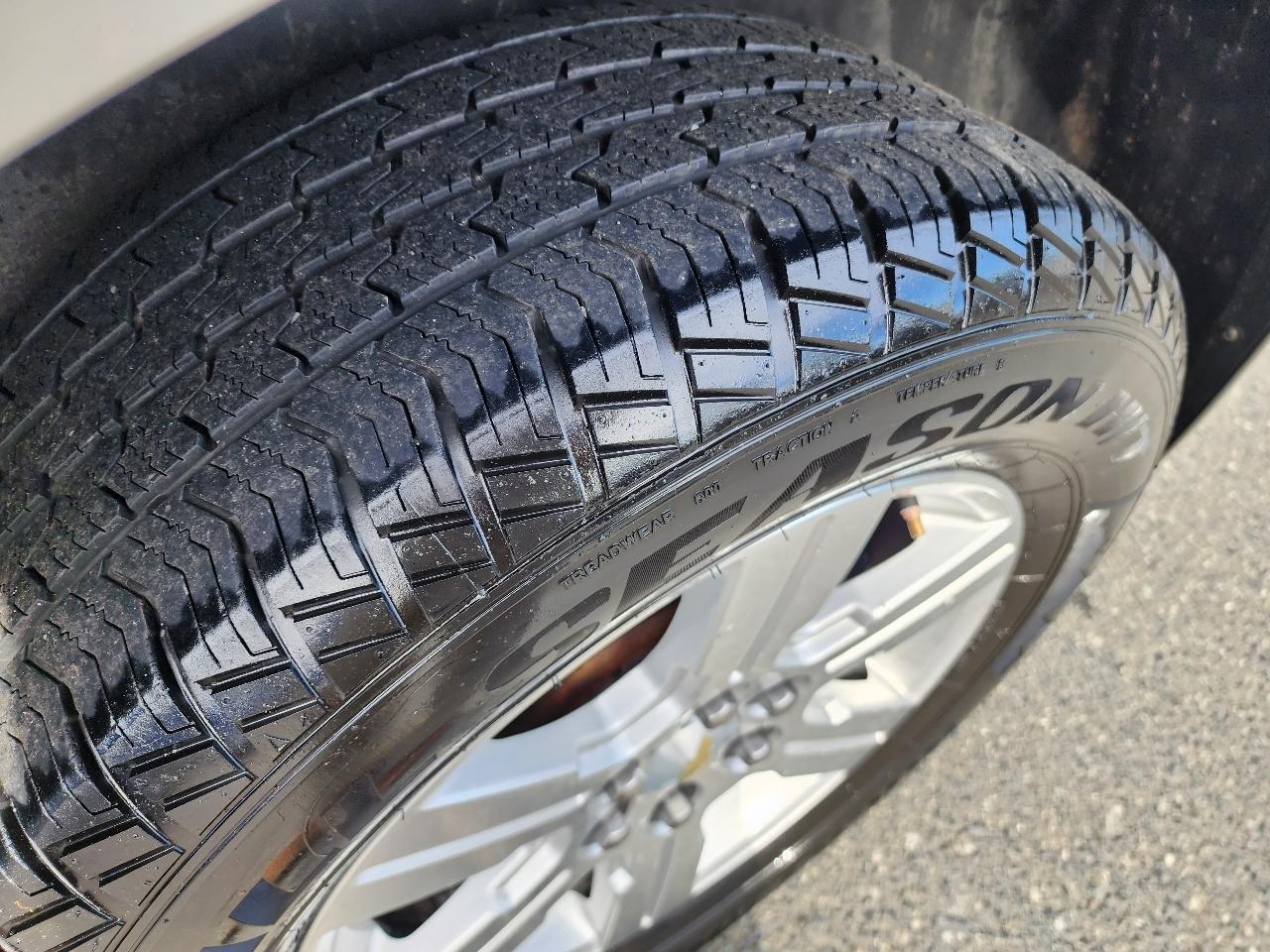 Chevrolet Traverse LT AWD 2012