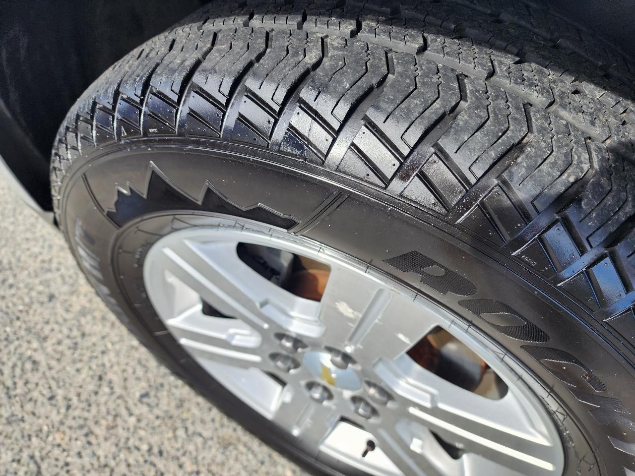 Chevrolet Traverse LT AWD 2012