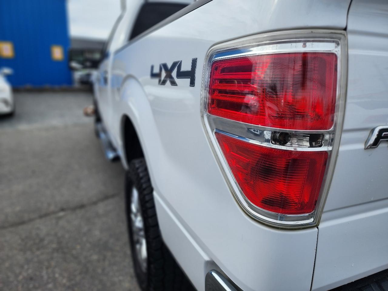 Ford F-150 XLT SuperCrew 4WD 2014